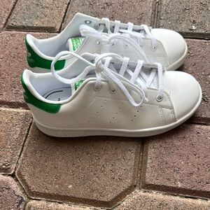 Stan Smith Adidas White and Green Classic Sneakers 13